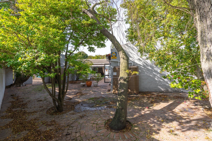 4 Bedroom Property for Sale in Edgemead Western Cape